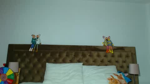 Snapshot of aylinhoney chatting on 12-16-25, 05:56 Aylin online show from 12-16-25, 05:56