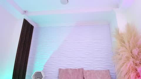 Snapshot of aylinlove_ chatting on 06-18-26, 11:47 aylinlove_ online show from 06-18-26, 11:47