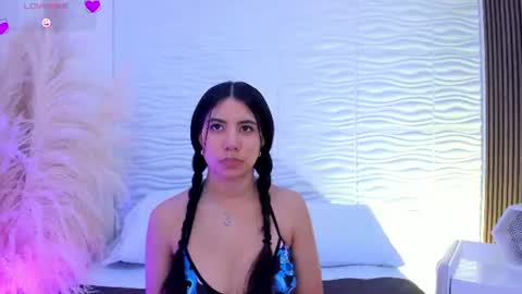 Snapshot of aylinlove_ chatting on 06-23-26, 11:30 aylinlove_ online show from 06-23-26, 11:30