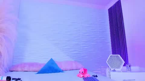 Snapshot of aylinlove_ chatting on 07-05-26, 11:28 aylinlove_ online show from 07-05-26, 11:28