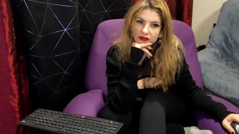 Dominatrix Queen online show from 02-17-25, 07:53