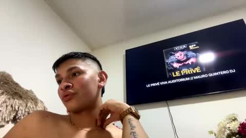 Snapshot of aysel1290 chatting on 01-28-25, 05:54 aysel1290 online show from 01-28-25, 05:54