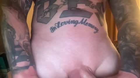 Snapshot of az_tatts chatting on 01-16-26, 05:33 az_tatts online show from 01-16-26, 05:33