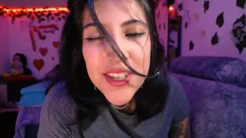 Snapshot of azaaharziz chatting on 02-21-25, 02:48 Azahar online show from 02-21-25, 02:48