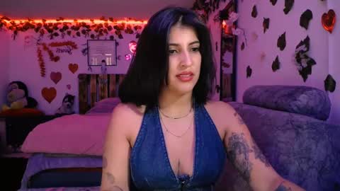 Snapshot of azaaharziz chatting on 02-24-25, 08:03 Azahar online show from 02-24-25, 08:03