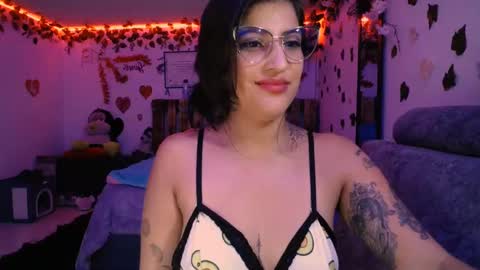Snapshot of azaaharziz chatting on 03-05-25, 02:36 Azahar online show from 03-05-25, 02:36