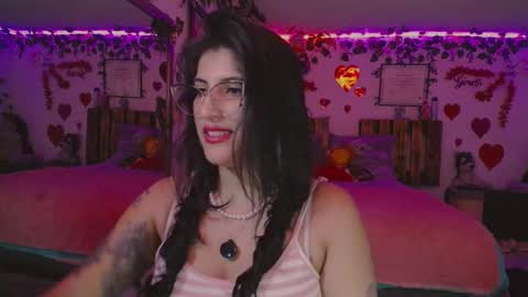 Snapshot of azaaharziz chatting on 09-09-25, 12:21 Azahar online show from 09-09-25, 12:21