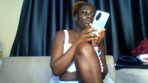 azaelia_iris online show from 07-04-26, 06:03