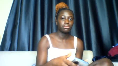 azaelia_iris online show from 07-25-26, 08:01