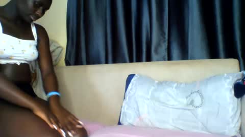 azaelia_iris online show from 07-30-26, 06:51