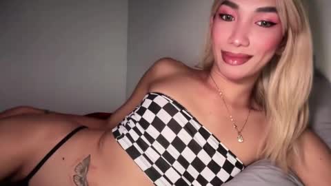 Snapshot of azalea_cum69 chatting on 05-26-26, 05:20 azalea_cum69 online show from 05-26-26, 05:20