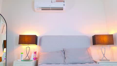 Snapshot of azaria_w chatting on 12-23-25, 03:26 Adriana online show from 12-23-25, 03:26