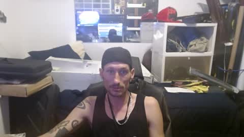 Snapshot of azrider480 chatting on 09-18-25, 04:58 Rider online show from 09-18-25, 04:58