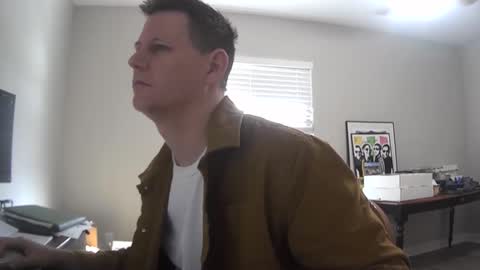 Snapshot of azsurfer39 chatting on 03-07-25, 04:22 azsurfer39 online show from 03-07-25, 04:22