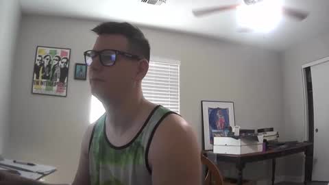 Snapshot of azsurfer39 chatting on 09-23-25, 04:10 azsurfer39 online show from 09-23-25, 04:10