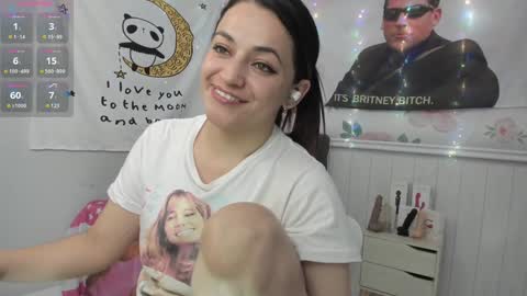 Azucena R online show from 12-12-24, 09:48
