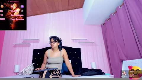 Snapshot of azul_moon chatting on 09-13-25, 03:17 azul_moon online show from 09-13-25, 03:17