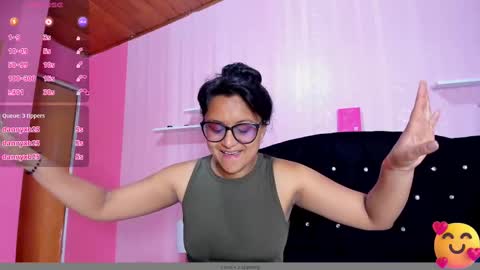 Snapshot of azul_moon chatting on 09-26-25, 03:43 azul_moon online show from 09-26-25, 03:43