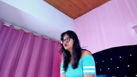 Snapshot of azul_moon chatting on 11-18-25, 03:45 azul_moon online show from 11-18-25, 03:45