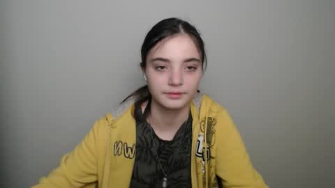 azumi_chan_ online show from 11-20-25, 11:48