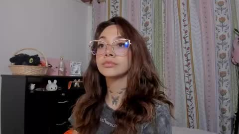 azumi saan online show from 06-09-26, 02:23
