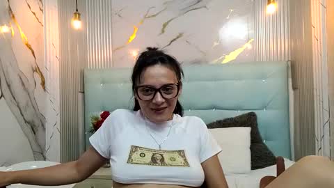 Snapshot of azura_lion chatting on 05-26-26, 05:14 azura lion online show from 05-26-26, 05:14