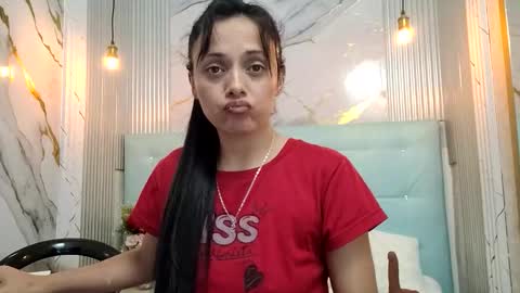 Snapshot of azura_lion chatting on 05-28-26, 06:21 azura lion online show from 05-28-26, 06:21