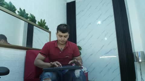 A Z Z A R E T online show from 05-20-26, 04:18