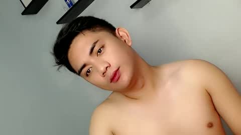 Snapshot of b0ricat_ chatting on 01-01-25, 10:24 Boricat Ng Davao online show from 01-01-25, 10:24