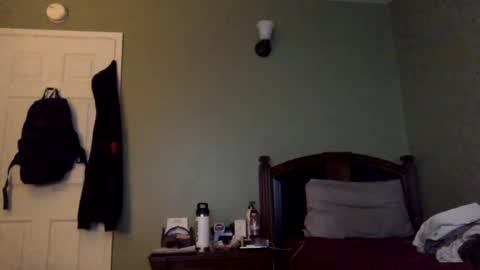 Snapshot of b_johnson530 chatting on 09-24-25, 05:33 b_johnson530 online show from 09-24-25, 05:33