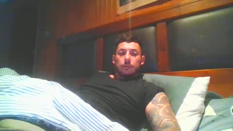 baadddboooy69 online show from 07-04-26, 06:03
