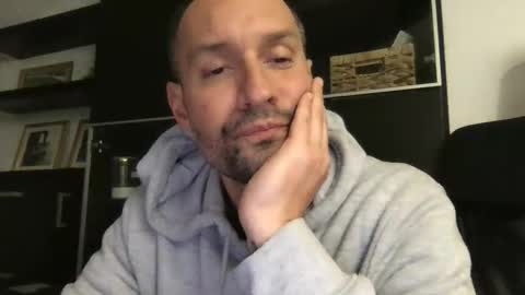 BKR online show from 11-22-25, 01:04