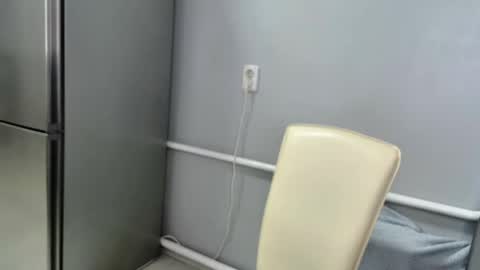 Snapshot of babe_catherine chatting on 01-17-25, 09:49 babe Sara3 online show from 01-17-25, 09:49