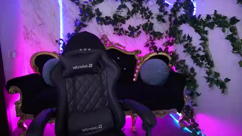 Babe online show from 09-20-25, 06:14