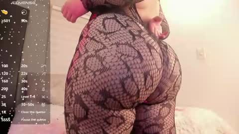 Snapshot of babe_sophiee1 chatting on 07-12-26, 04:03 babe_sophiee1 online show from 07-12-26, 04:03