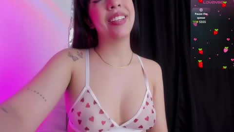 Queen B online show from 10-06-25, 05:54