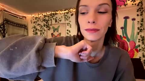 Snapshot of babiifern chatting on 12-03-24, 01:52 Fern Browning online show from 12-03-24, 01:52