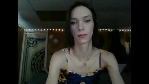 Snapshot of babiifern chatting on 02-11-25, 02:13 Fern Browning online show from 02-11-25, 02:13