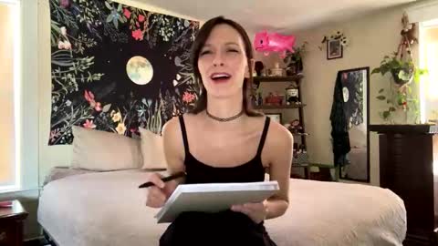 Fern Browning online show from 04-08-26, 03:45