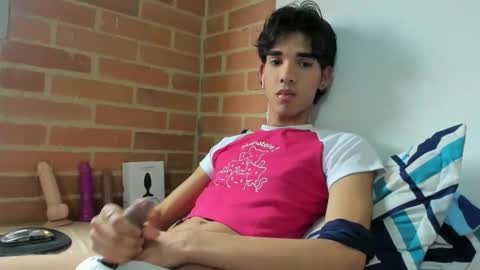 Snapshot of babitas44 chatting on 11-27-25, 08:33 babitas44 online show from 11-27-25, 08:33