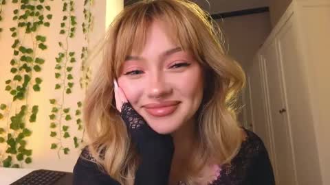 Snapshot of baby_adele chatting on 12-17-24, 05:47 bb adele online show from 12-17-24, 05:47