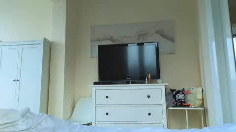 Snapshot of baby_adele chatting on 12-28-24, 06:17 bb adele online show from 12-28-24, 06:17