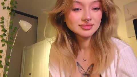 Snapshot of baby_adele chatting on 02-17-25, 09:30 bb adele online show from 02-17-25, 09:30