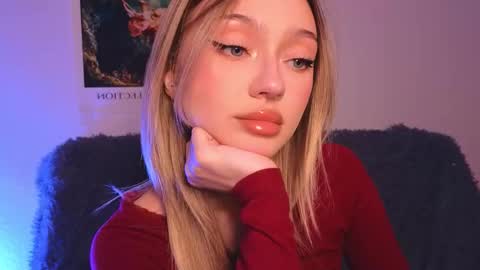 Snapshot of baby_adele chatting on 09-23-25, 06:22 bb adele online show from 09-23-25, 06:22