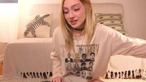 Snapshot of baby_adele chatting on 10-31-25, 05:03 bb adele online show from 10-31-25, 05:03