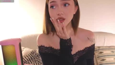 Snapshot of baby_adele chatting on 12-01-25, 05:51 bb adele online show from 12-01-25, 05:51