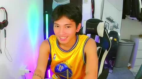 Snapshot of baby_aries69 chatting on 05-24-26, 03:22 your Baby Aries69 online show from 05-24-26, 03:22