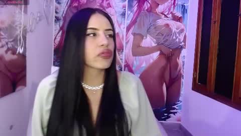 Snapshot of baby_boo666 chatting on 06-25-26, 02:43 Baby online show from 06-25-26, 02:43