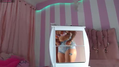 Snapshot of baby_candy22 chatting on 09-29-25, 11:15 zaleya online show from 09-29-25, 11:15