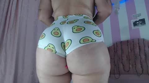 Snapshot of baby_candy22 chatting on 12-19-25, 11:06 zaleya online show from 12-19-25, 11:06